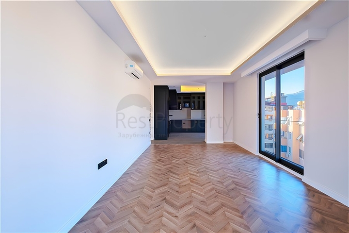 بنتهاوس 4+1 مطل على البحر على الساحل الأول