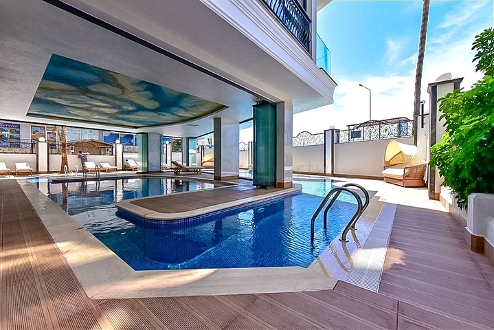 بنتهاوس 3+1 في مجمع جديد على الساحل الأول في ألانيا