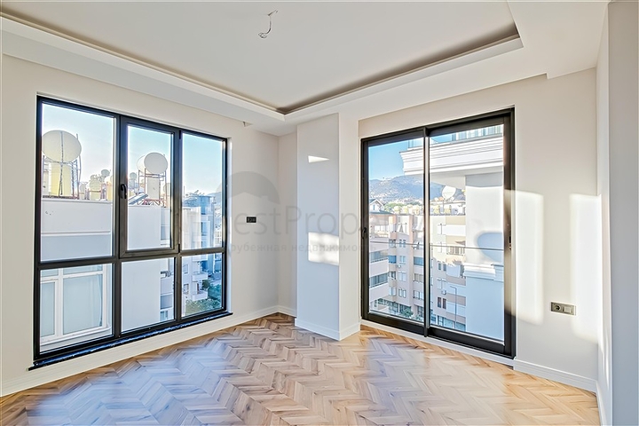 بنتهاوس 3+1 في مجمع جديد على الساحل الأول في ألانيا