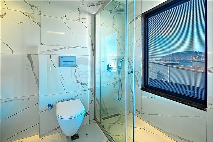 بنتهاوس 3+1 في مجمع جديد على الساحل الأول في ألانيا