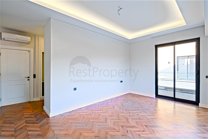 بنتهاوس 3+1 في مجمع جديد على الساحل الأول في ألانيا