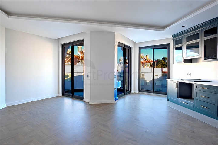 2 + 1 بنتهاوس 20 متر من البحر في وسط ألانيا