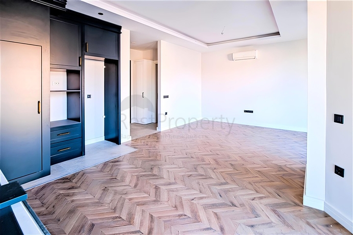 2 + 1 بنتهاوس 20 متر من البحر في وسط ألانيا