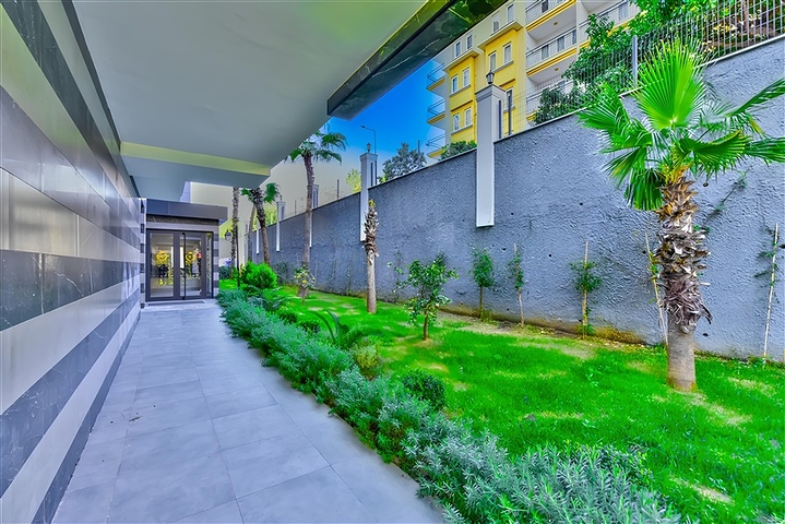 بنتهاوس من ثلاث غرف نوم في مجمع جديد مطل على البحر