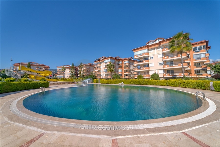 شقة 2 + 1 في مجمع مع بنية تحتية في منطقة أوبا