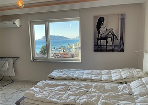 شقة 2 + 1 على السطر الأول مطلة على البحر