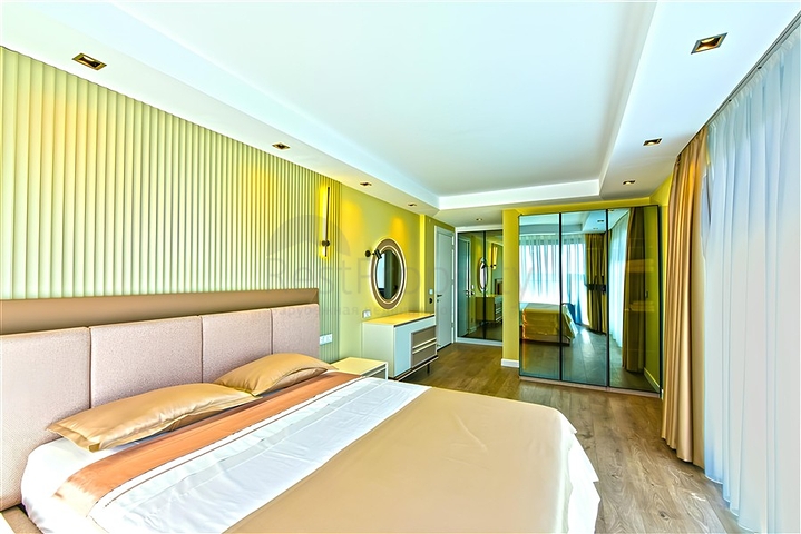 مجمع فيلا فاخرة مطلة على البحر في أفسلار