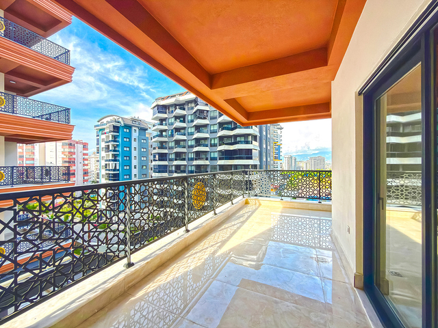 شقة 2+1 في مجمع مع بنية تحتية متطورة في منطقة محمودلار