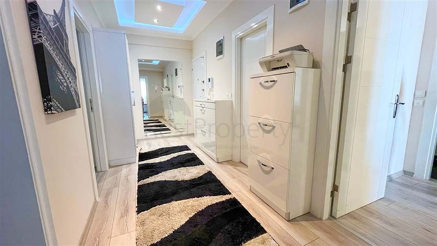 3 + 1 شقة 250 متر من البحر في منطقة أوبا