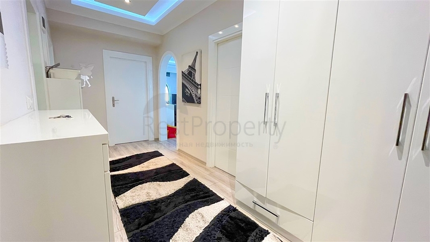 3 + 1 شقة 250 متر من البحر في منطقة أوبا