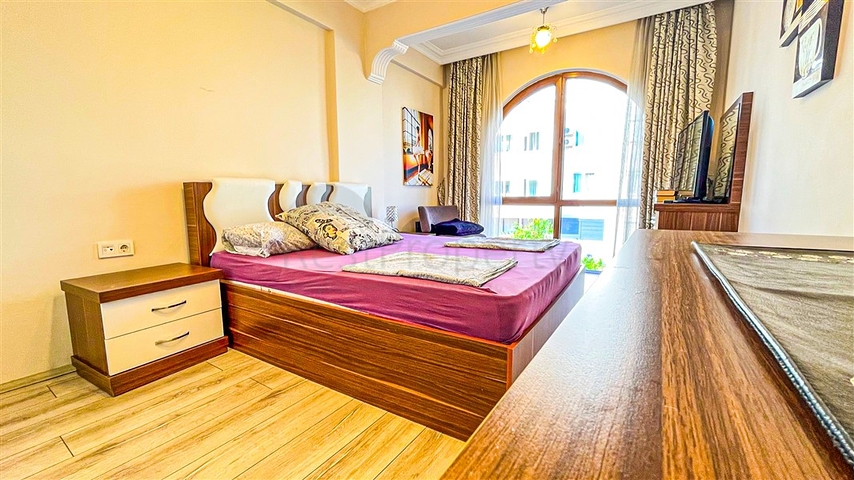 3 + 1 شقة 250 متر من البحر في منطقة أوبا