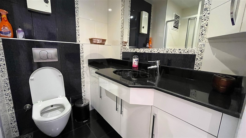 3 + 1 شقة 250 متر من البحر في منطقة أوبا