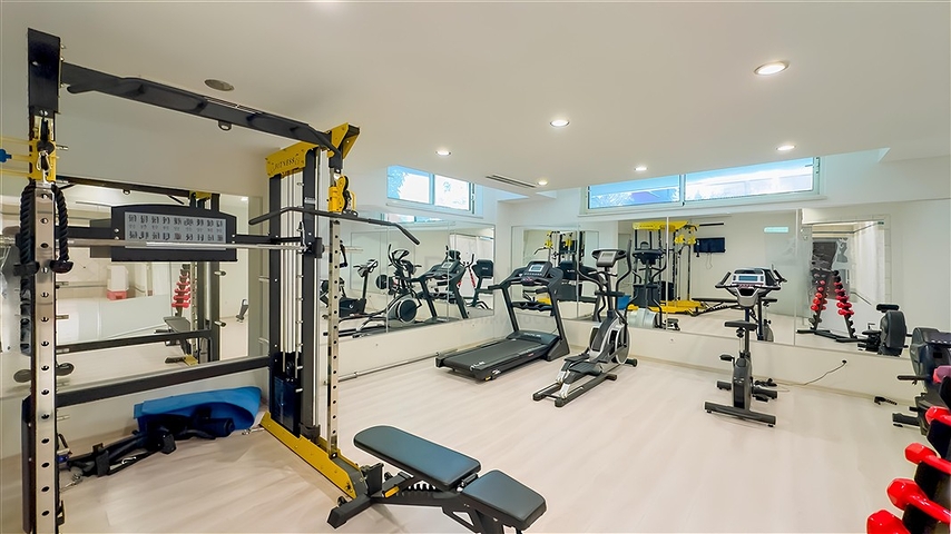 قريبة من شاطئ كليوباترا -دوبلكس 3 غرف وصالة -فاخرة -في مركز الانيا 