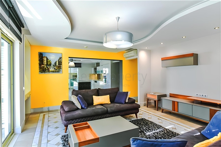 قريبة من شاطئ كليوباترا -دوبلكس 3 غرف وصالة -فاخرة -في مركز الانيا 