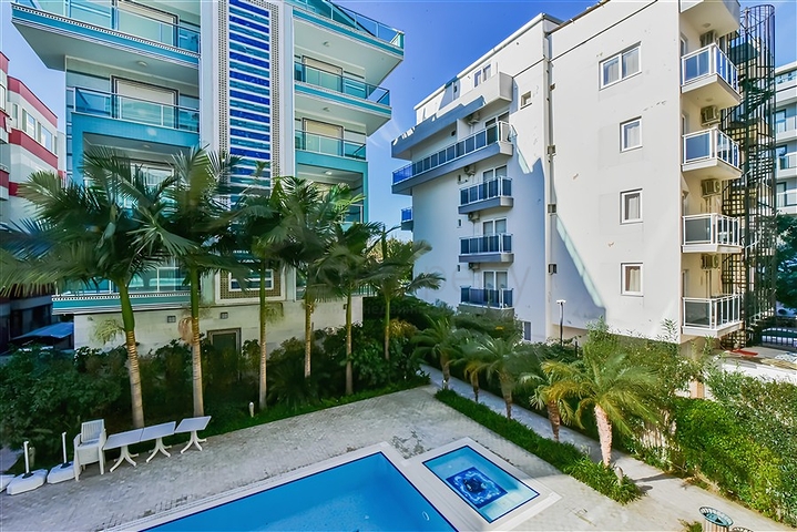 قريبة من شاطئ كليوباترا -دوبلكس 3 غرف وصالة -فاخرة -في مركز الانيا 