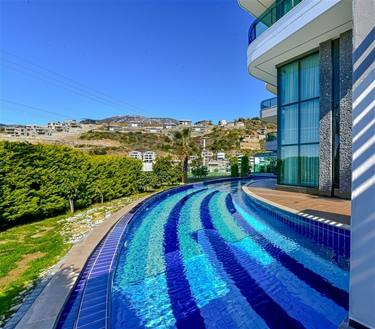 فيلا 6+1 مطلة على البحر في منطقة كارجيجاك 