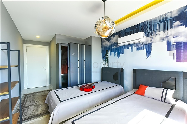 فيدا 5 + 1 مطلة على البحر في وسط ألانيا