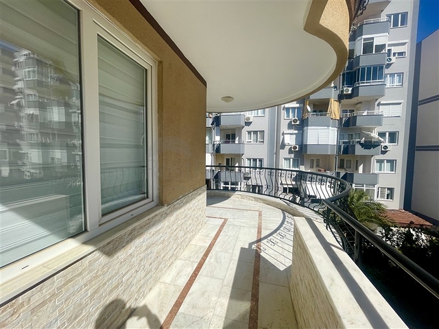 شقة مريحة 2 + 1 في منطقة أوبا