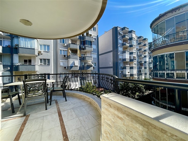 شقة مريحة 2 + 1 في منطقة أوبا