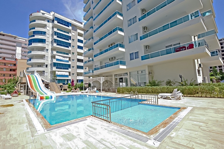 شقة من غرفتي نوم في منطقة محمودلار ، على بعد 400 متر من البحر