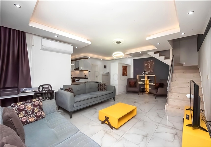 شقة من غرفتي نوم في منطقة محمودلار ، على بعد 400 متر من البحر