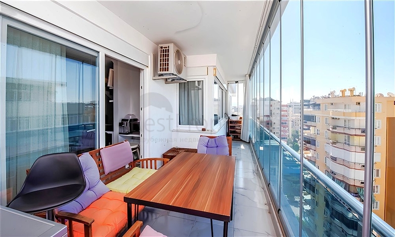 شقة من غرفتي نوم في منطقة محمودلار ، على بعد 400 متر من البحر