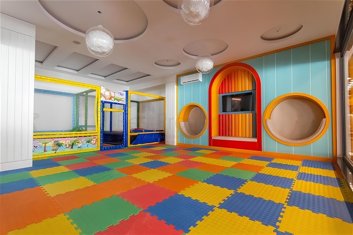 شقة فسيحة 1 + 1 في مجمع جديد في منطقة محمودلار