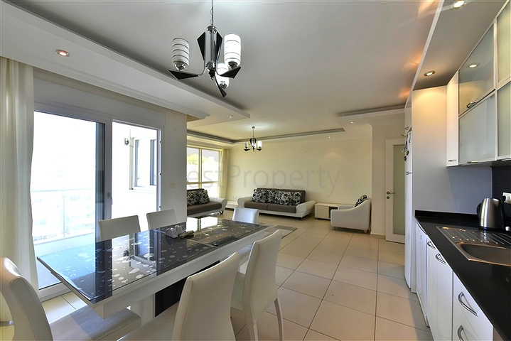 بنتهاوس 5+1 في واحد من أفضل المجمعات في حي أفسالار 