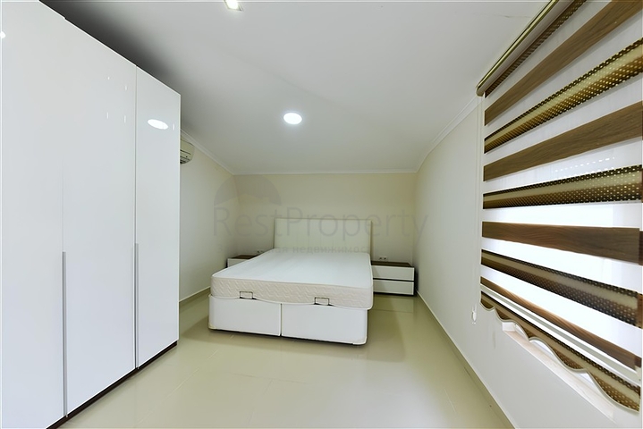 شقة فاخرة مطلة على البحر وبنية تحتية كاملة في قلب كوناكلي 