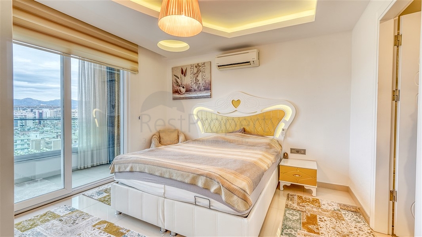 بنتهاوس واسع 3 + 1 في محمودلار