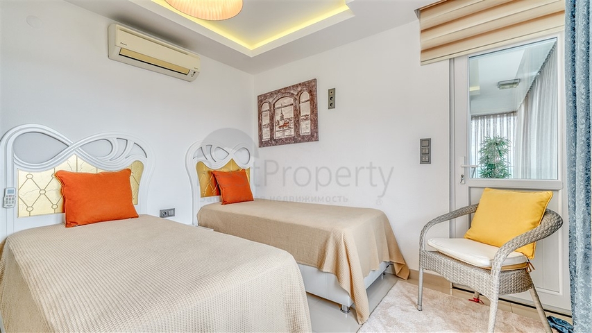 بنتهاوس واسع 3 + 1 في محمودلار