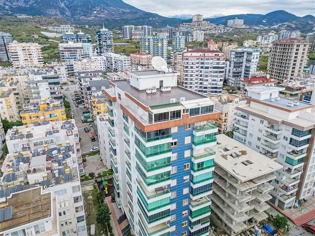 بنتهاوس واسع 3 + 1 في محمودلار