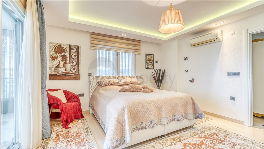 بنتهاوس واسع 3 + 1 في محمودلار