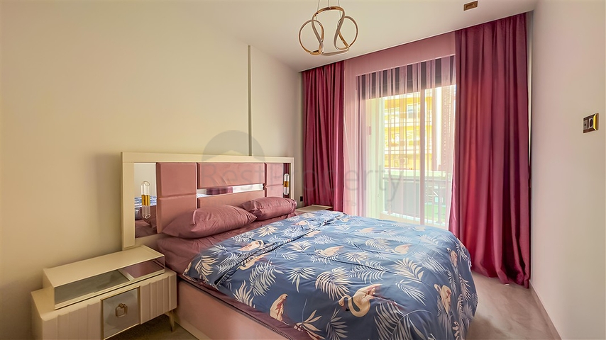 شقة 1+1 في مجمع متميز في وسط ألانيا