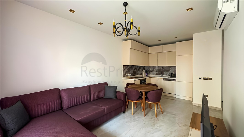 شقة 1+1 في مجمع متميز في وسط ألانيا