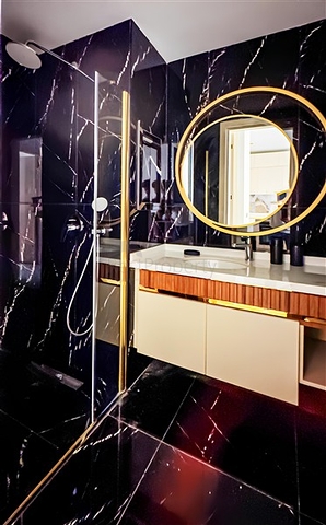 شقة 1+1 في مجمع متميز في وسط ألانيا