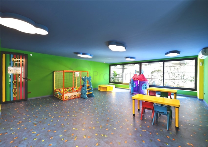 شقة 1+1 في مجمع متميز في وسط ألانيا