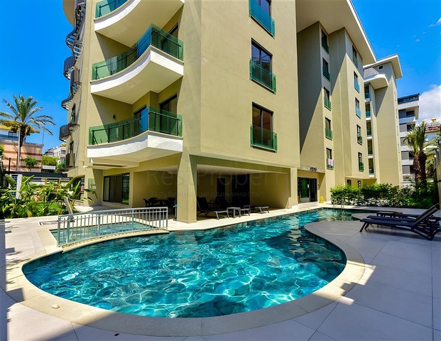 شقة 1+1 في مجمع متميز في وسط ألانيا