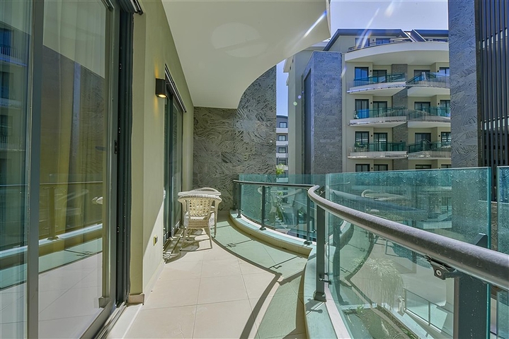 شقة 1+1 في واحدة من أفضل المجمعات في ألانيا 