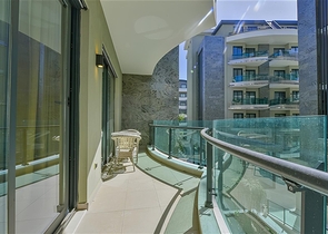 شقة 1+1 في واحدة من أفضل المجمعات في ألانيا 