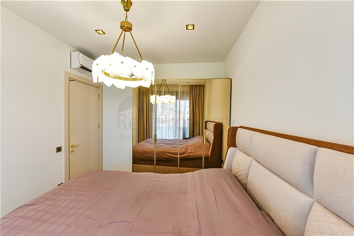 4 + 1 بنتهاوس في وسط ألانيا ، 150 متر من البحر