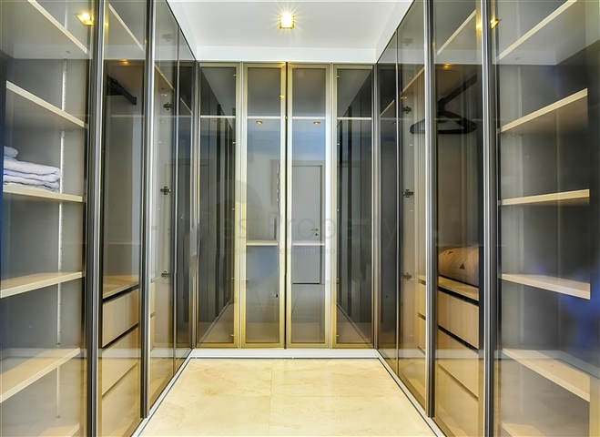 4 + 1 بنتهاوس في وسط ألانيا ، 150 متر من البحر