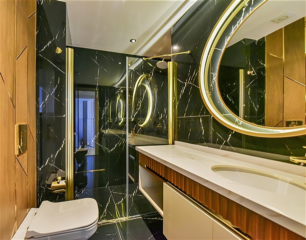 4 + 1 بنتهاوس في وسط ألانيا ، 150 متر من البحر