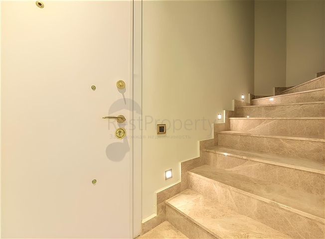 4 + 1 بنتهاوس في وسط ألانيا ، 150 متر من البحر