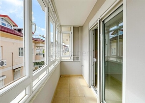 3 + 1 شقة 200 متر من البحر في وسط ألانيا