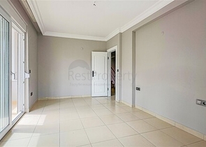 3 + 1 شقة 200 متر من البحر في وسط ألانيا