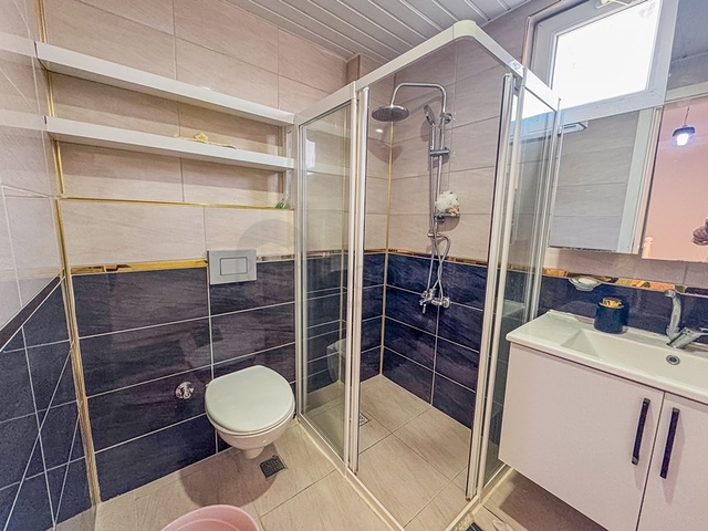 فيلا مطلة على البحر للبيع في ألانيا / 3 غرف نوم ، 170 م2