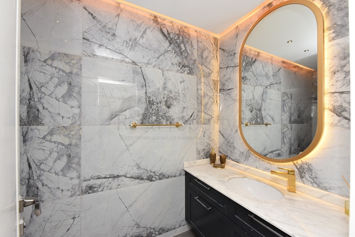 فيلا 4+1 في وسط ألانيا 