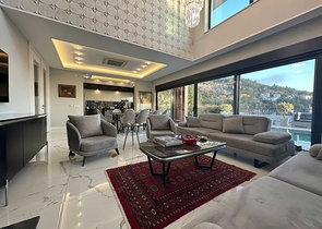 فيلا 4+1 في وسط ألانيا 