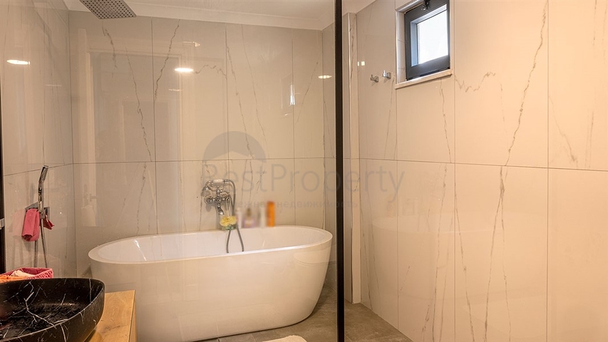 4 + 1 فيلا للبيع في ألانيا عن طريق البحر / منزل الانتهاء مع الأثاث